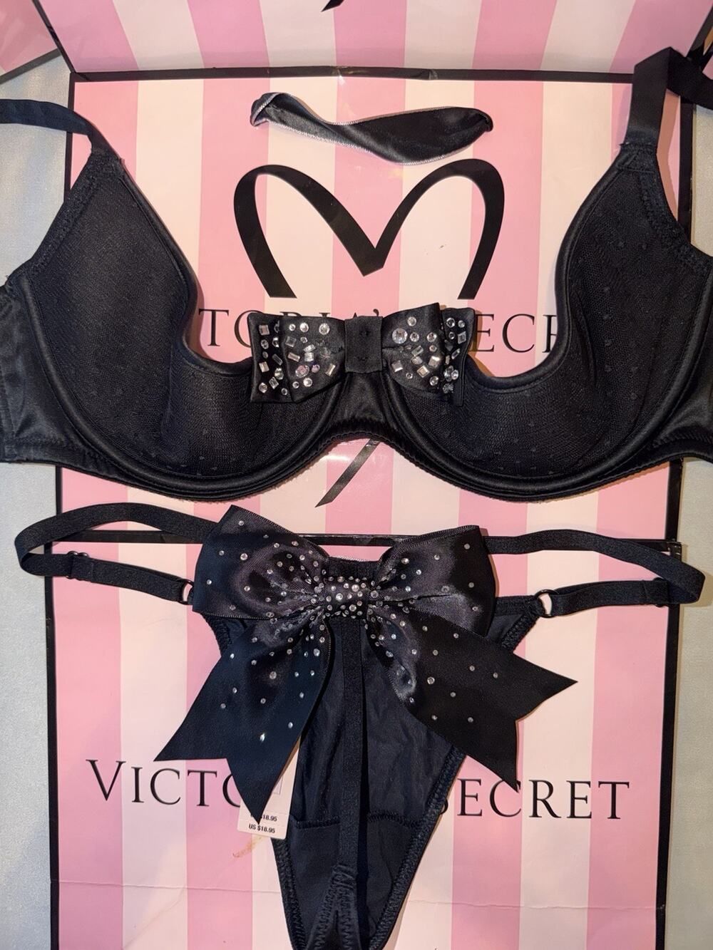 Victoria's Secret Bra Quarter Cup Bling 34D Small Thong Black